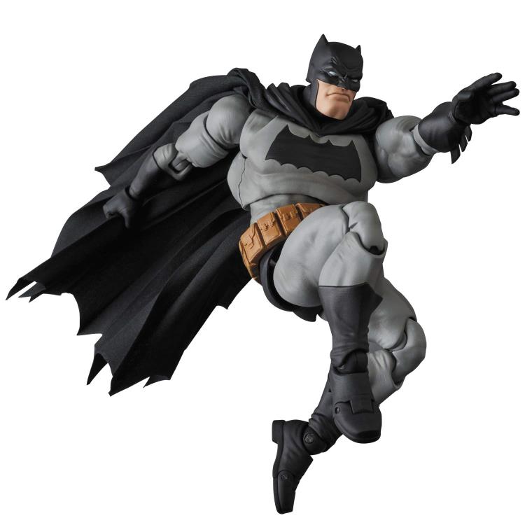 Mafex No. 106 DC Comics Frank Miller's The Dark Knight Returns Batman Action Figure Medicom