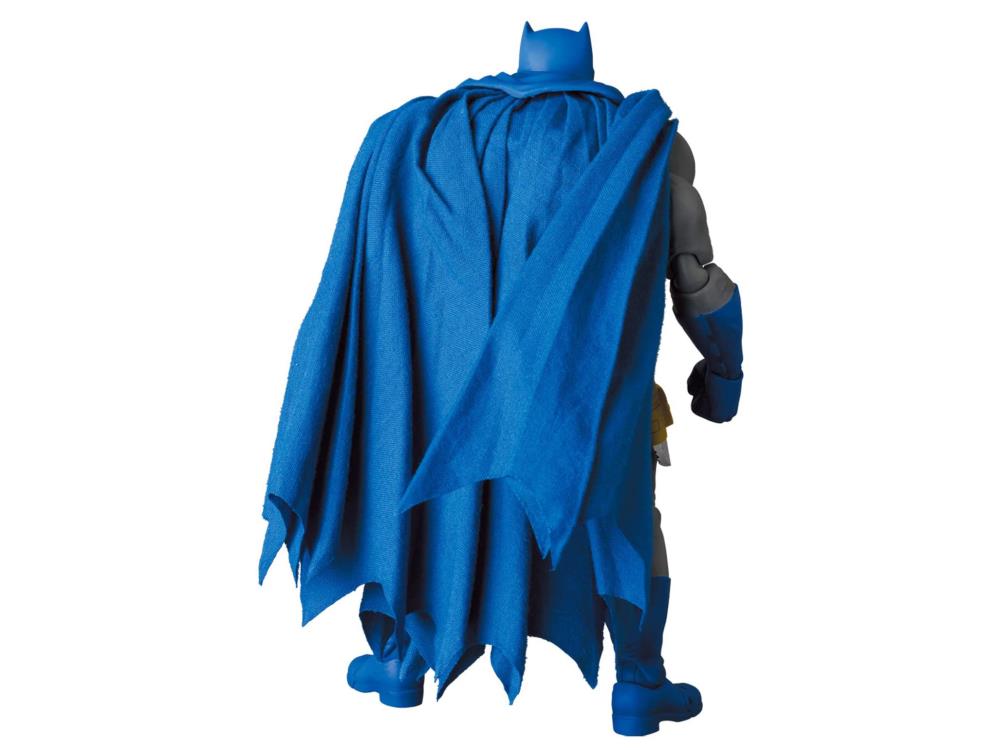 Mafex No. 139 DC Comics Batman: The Dark Knight Returns Batman (Blue Ver.) and Robin 2-Pack Action Figure Medicom