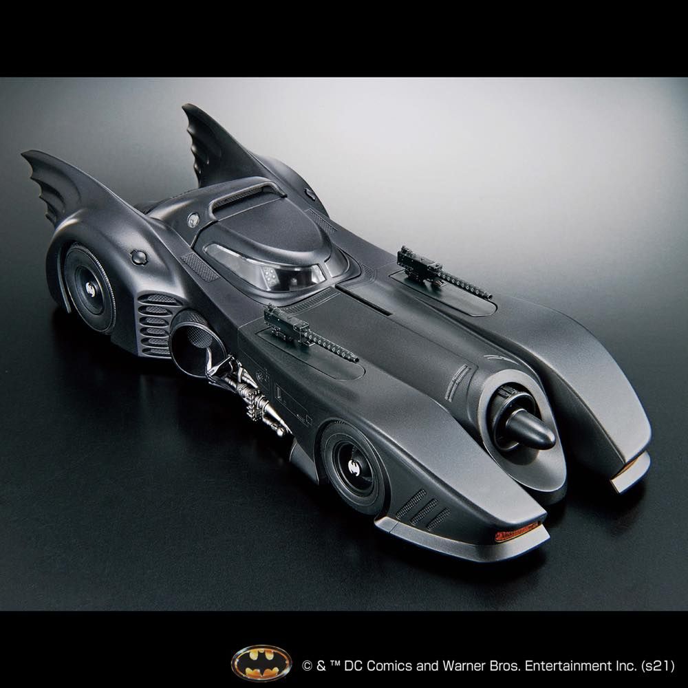 Bandai 1/35 Tim Burton's Batman Batmobile [Batman Ver.] Model Kit