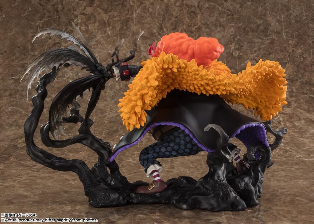 Figuarts Zero Extra Battle One Piece Marshall D. Teach (Kurouzu) Statue