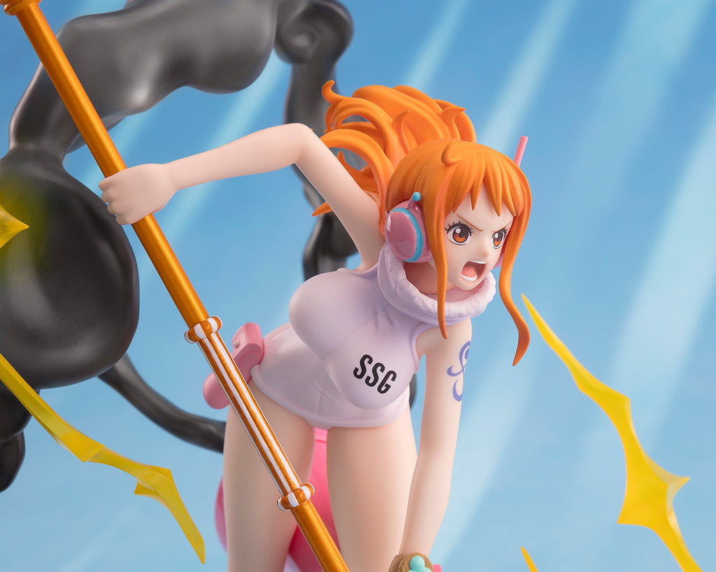 Figuarts Zero Extra Battle One Piece Nami (Lightning Blast) Statue