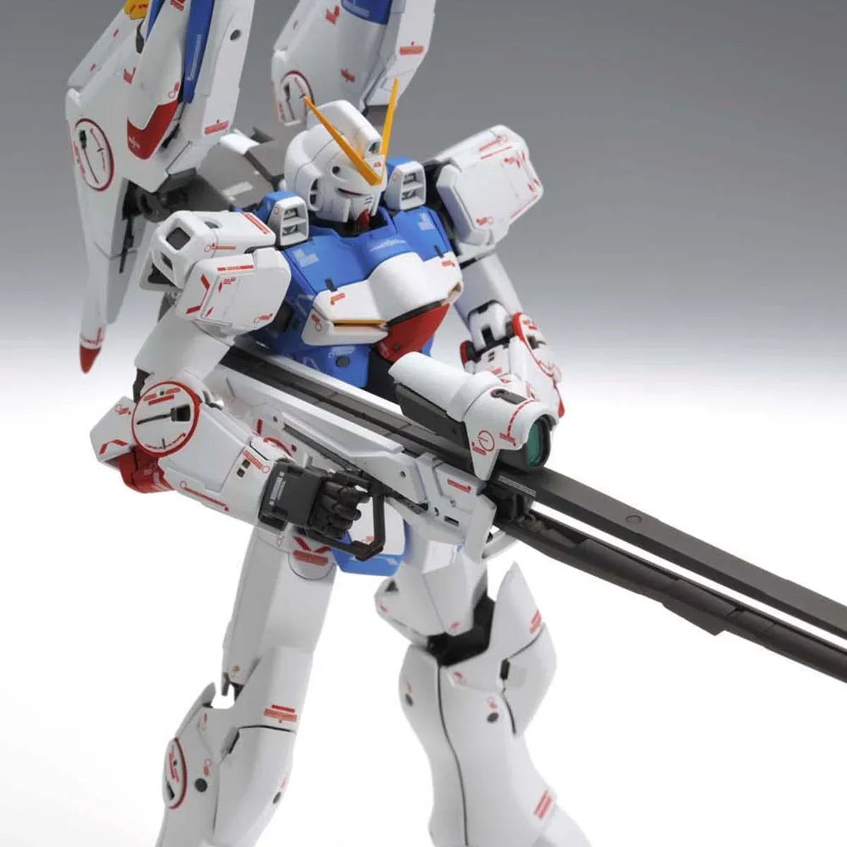 Gundam 1/100 MG V-Dash Gundam Ver. Ka Model Kit