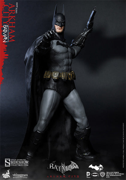 Hot Toys Batman Arkham City Batman Sixth Scale Figure VGM18