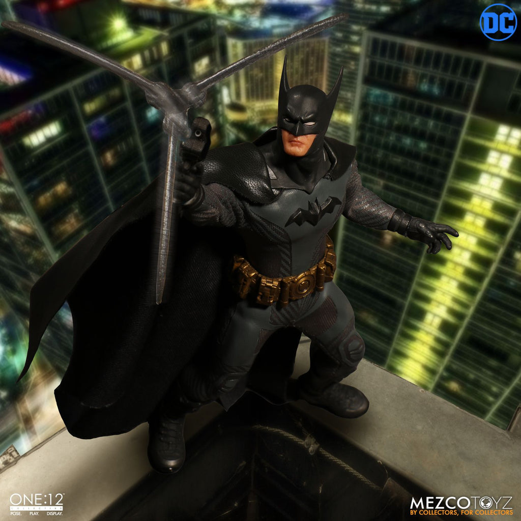 Mezco Toyz ONE:12 Collective: Ascending Knight Batman Action Figure