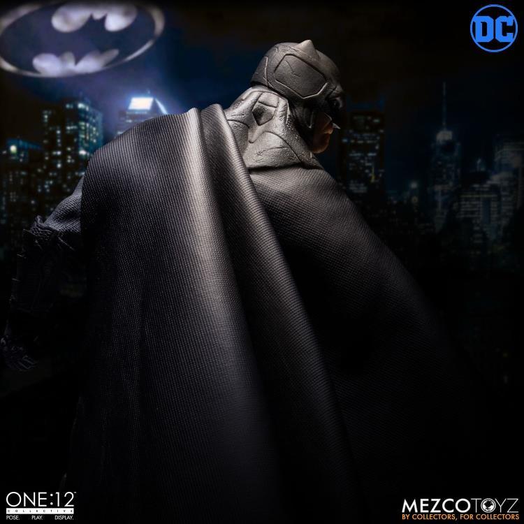 Mezco Toyz ONE:12 Collective Batman (Supreme Knight) Action Figure