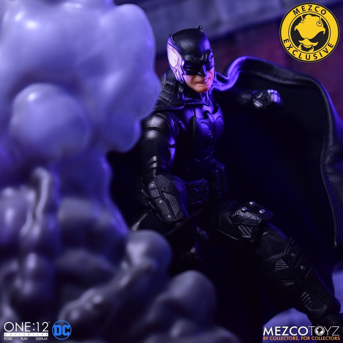 Mezco Toyz ONE:12 Collective Batman Supreme Knight Shadow Edition Exclusive Action Figure