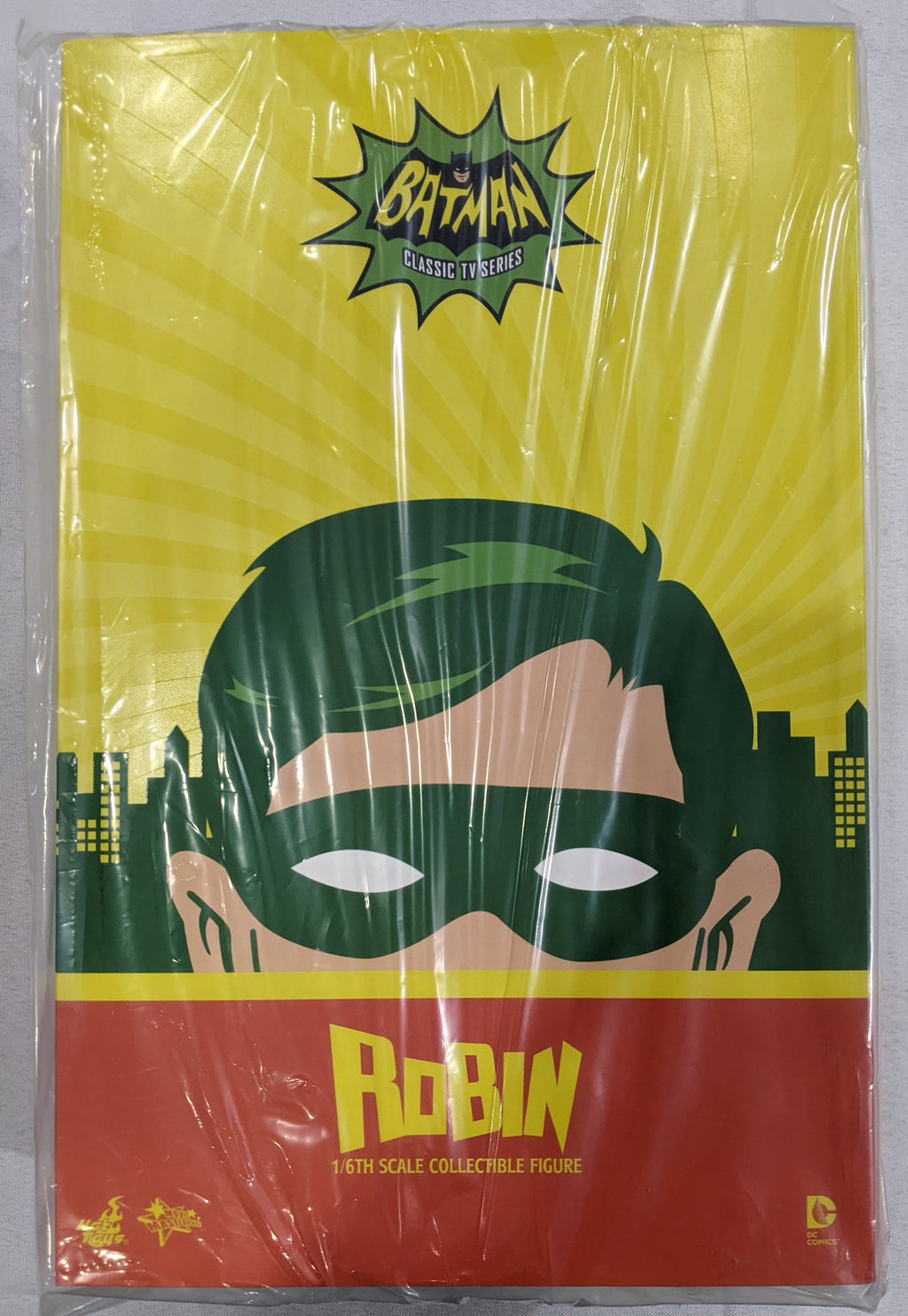 Hot Toys 1/6 Batman (1966) Robin Sixth Scale Figure MMS219