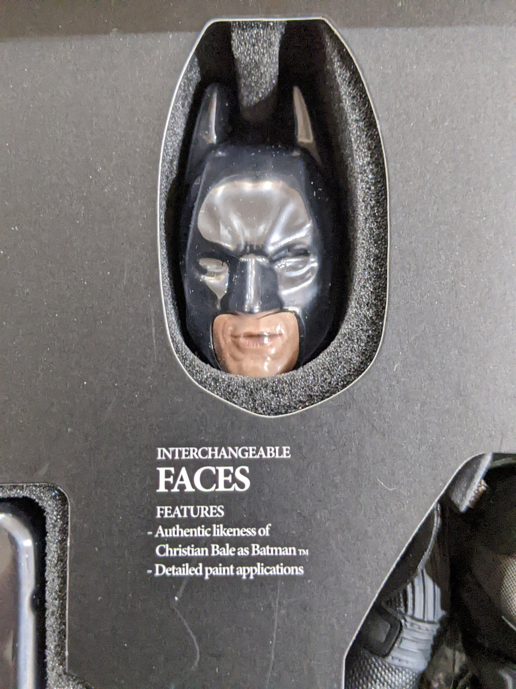 Hot Toys 1/6 The Dark Knight Batman Movie Masterpiece Sixth Scale Figure DX02 *Open Box*