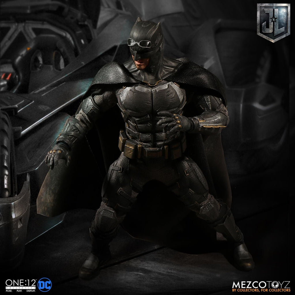 Mezco Toyz ONE:12 Collective: DC Comics Justice League Batman Tactical Suite Action Figure