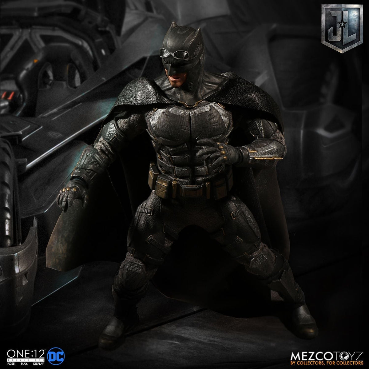 Mezco Toyz ONE:12 Collective: DC Comics Justice League Batman Tactical Suite Action Figure